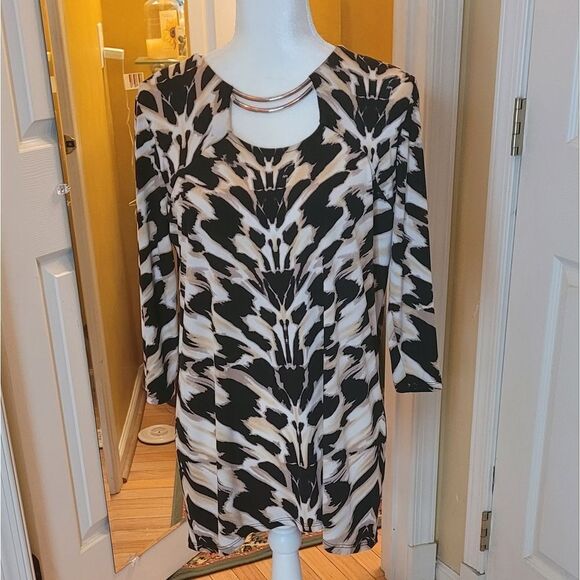 COCO BIANCO ANIMAL PRINT TUNIC - Picture 7 of 8